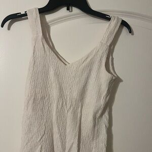 White crop tank top size medium